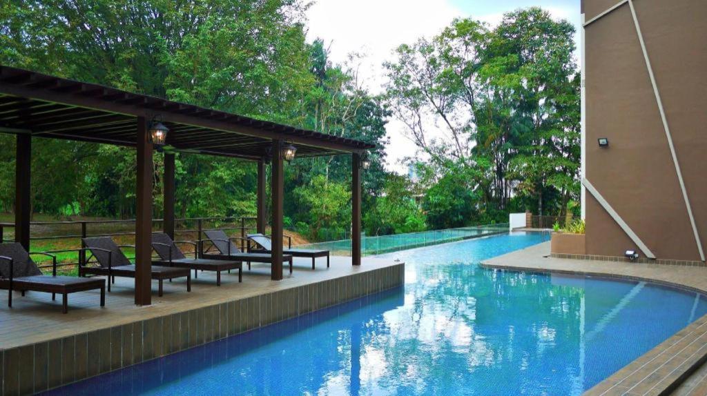 Hotel Grand Baron Taiping Eksteriør billede